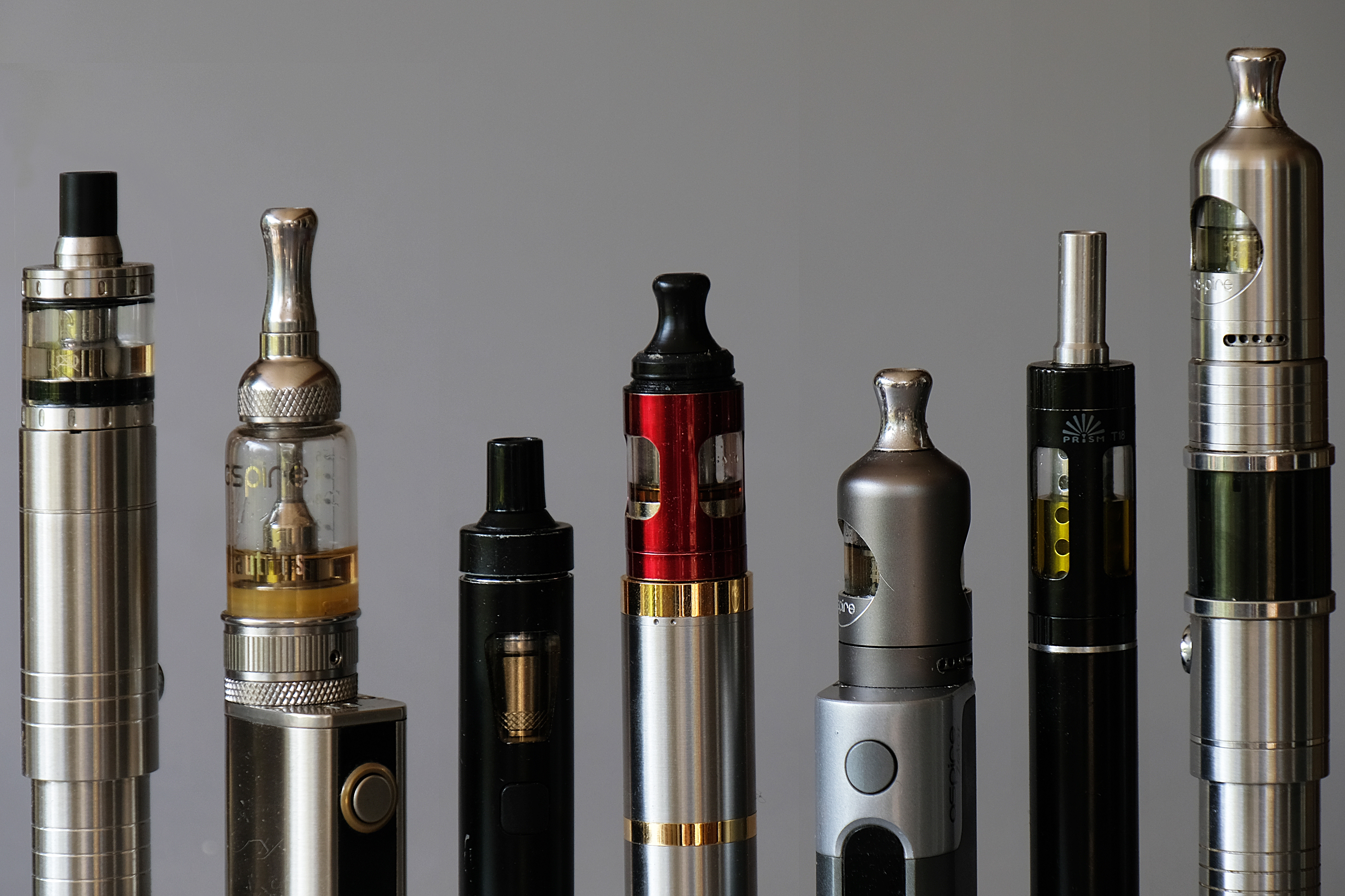 Various e-cigarettes